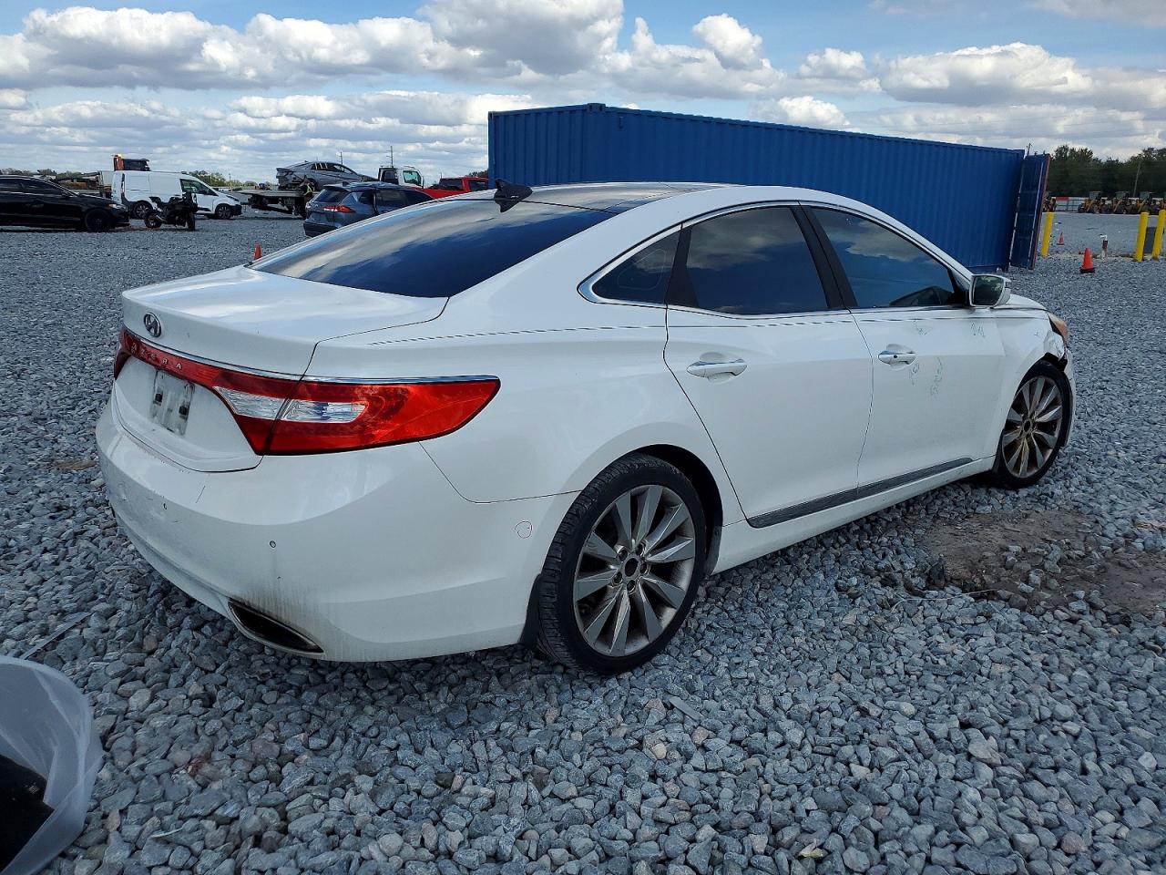 2013 HYUNDAI AZERA GLS photo 3