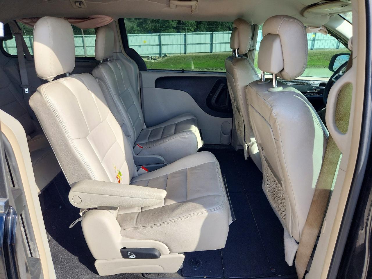 2013 DODGE GRAND CARAVAN CREW photo 11