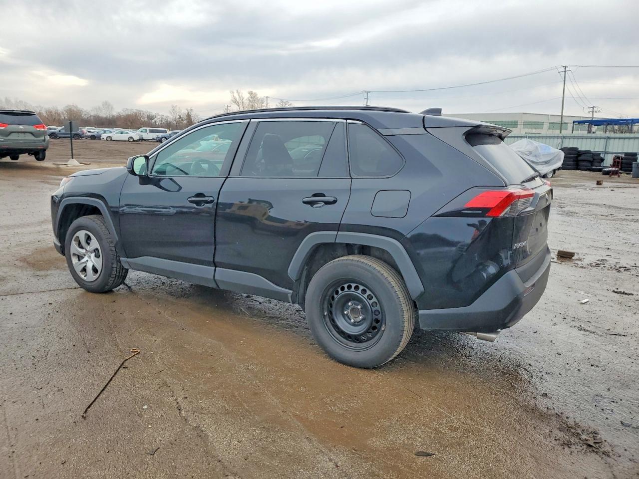 2019 TOYOTA RAV4 LE photo 2