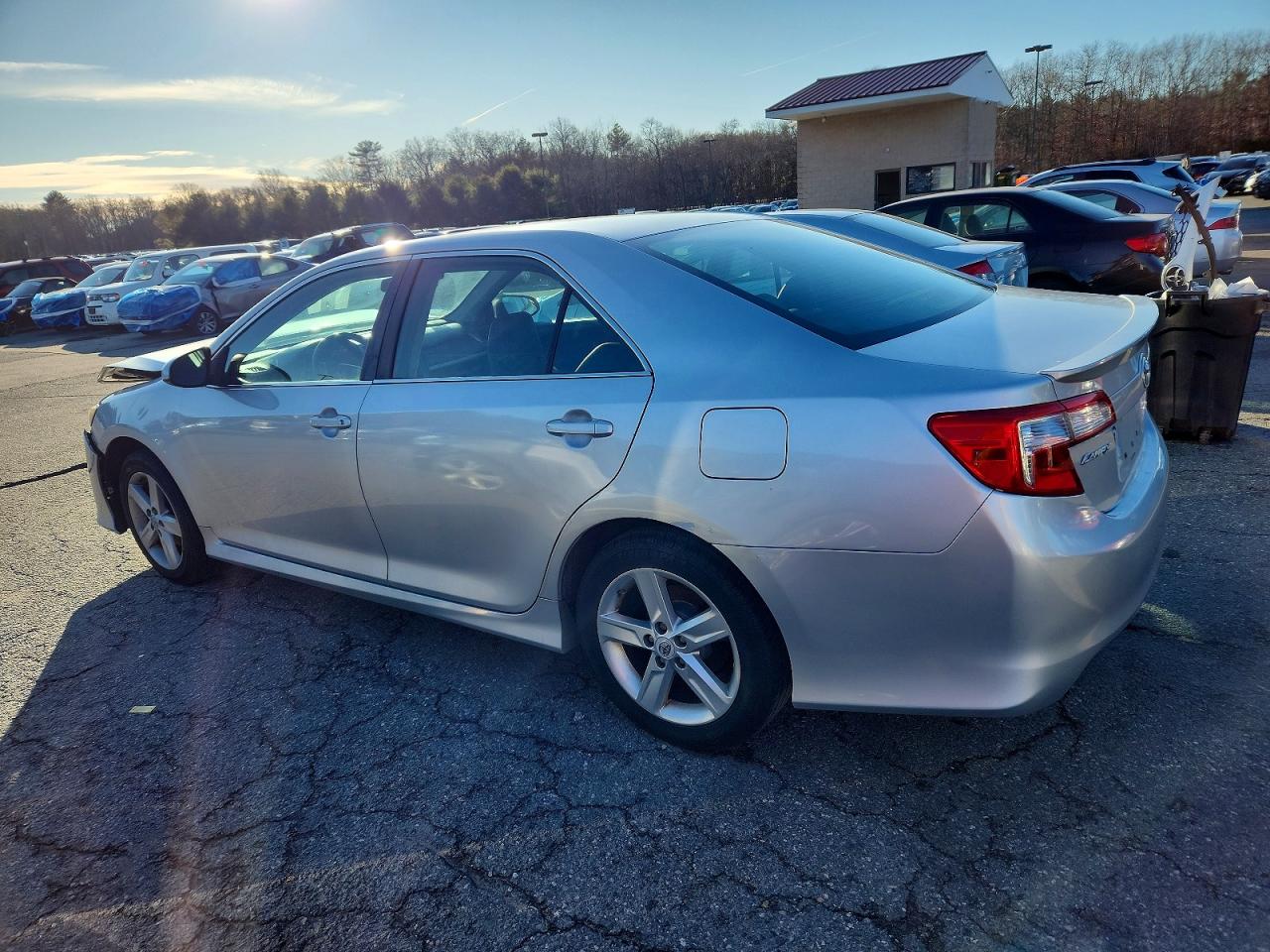 2013 TOYOTA CAMRY L photo 2