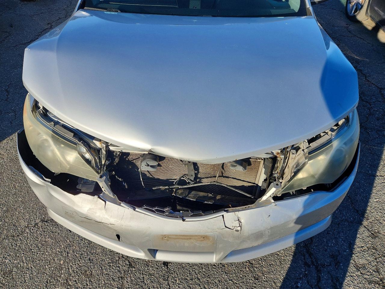 2013 TOYOTA CAMRY L photo 11