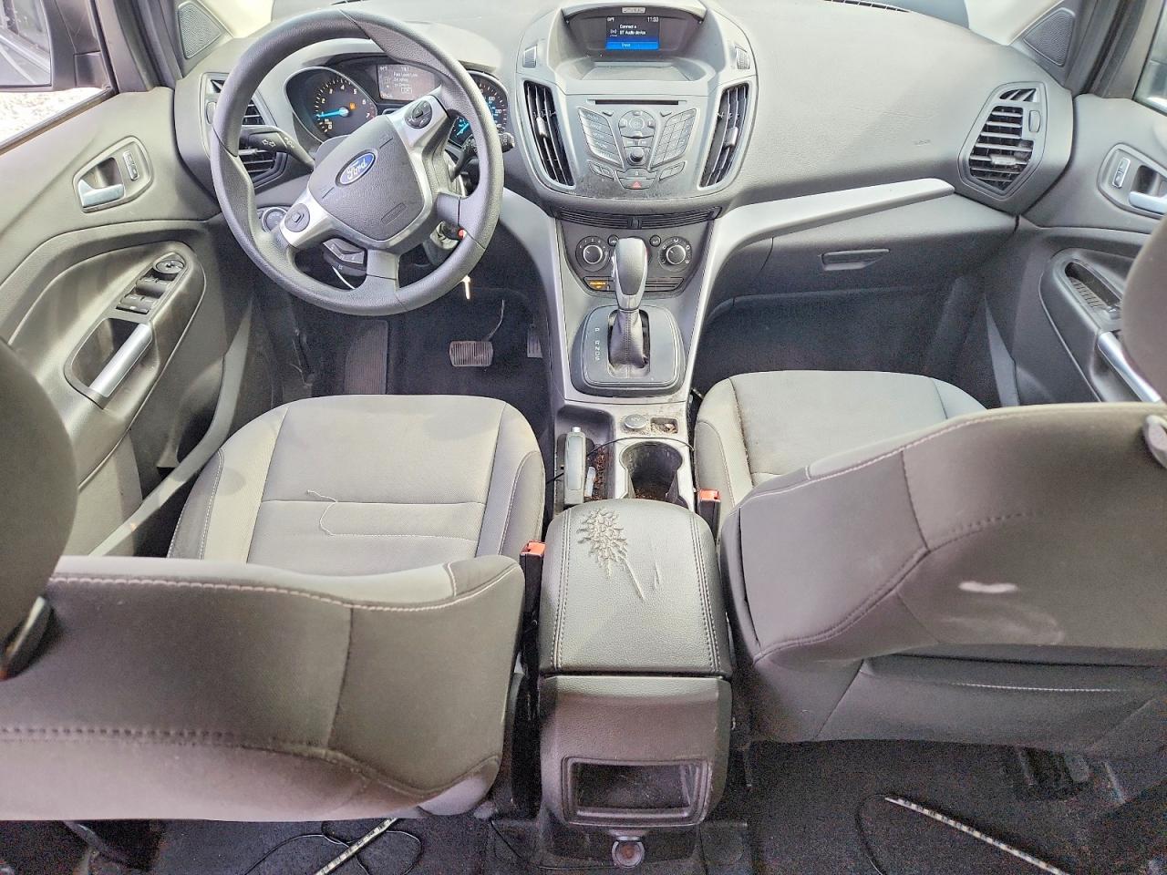 2016 FORD ESCAPE SE photo 8