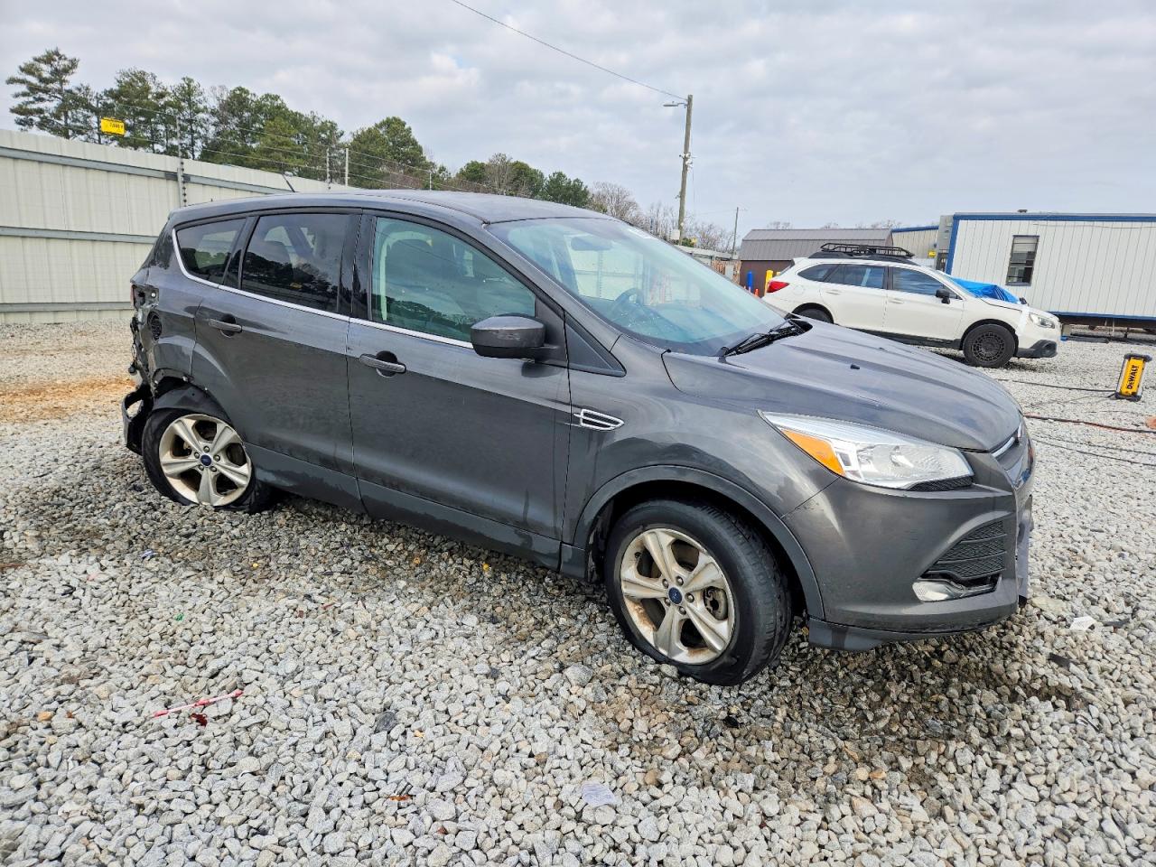 2016 FORD ESCAPE SE photo 4