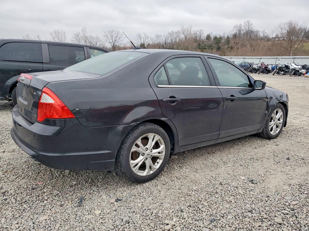 2012 FORD FUSION SE photo 3