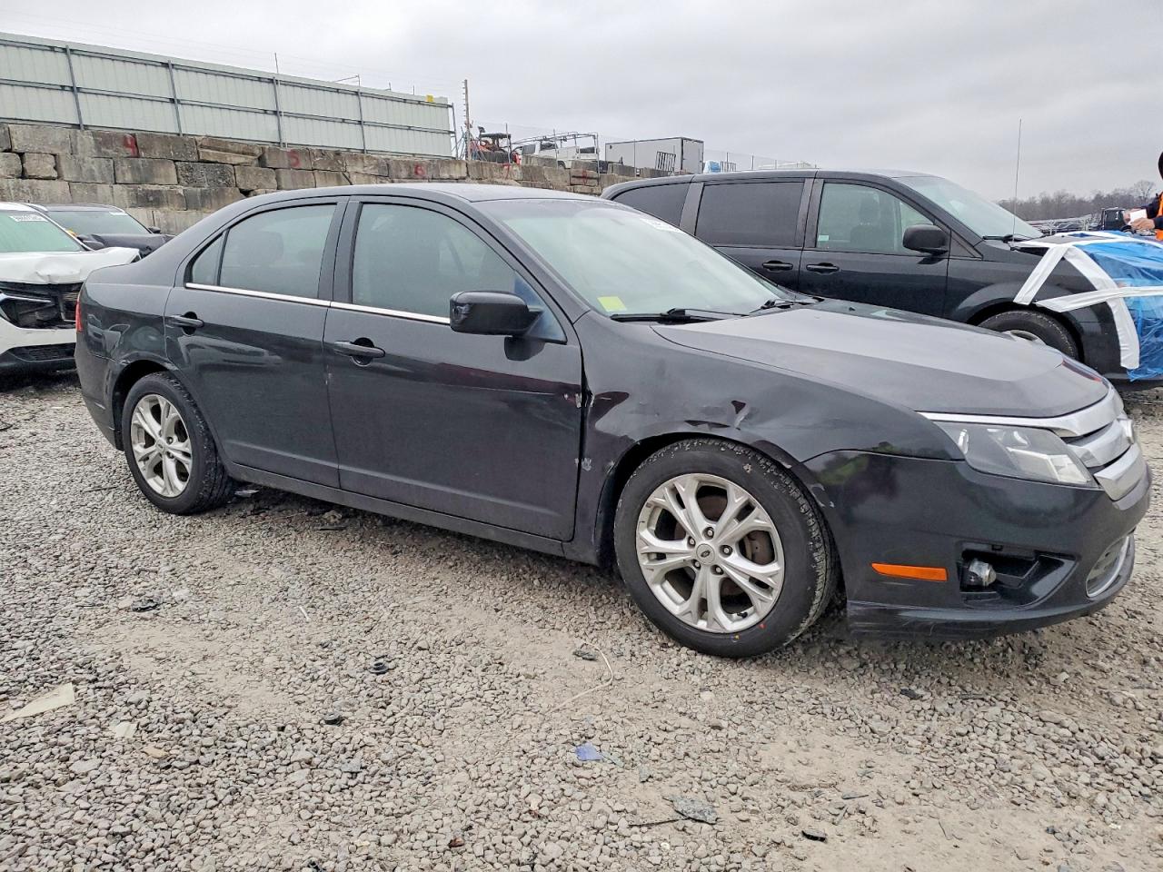 2012 FORD FUSION SE photo 4