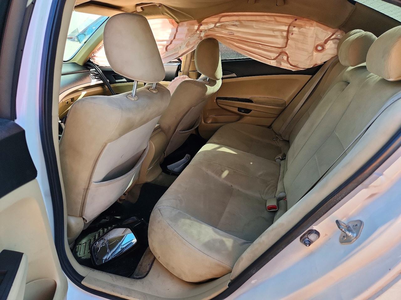 2012 HONDA ACCORD LX photo 11