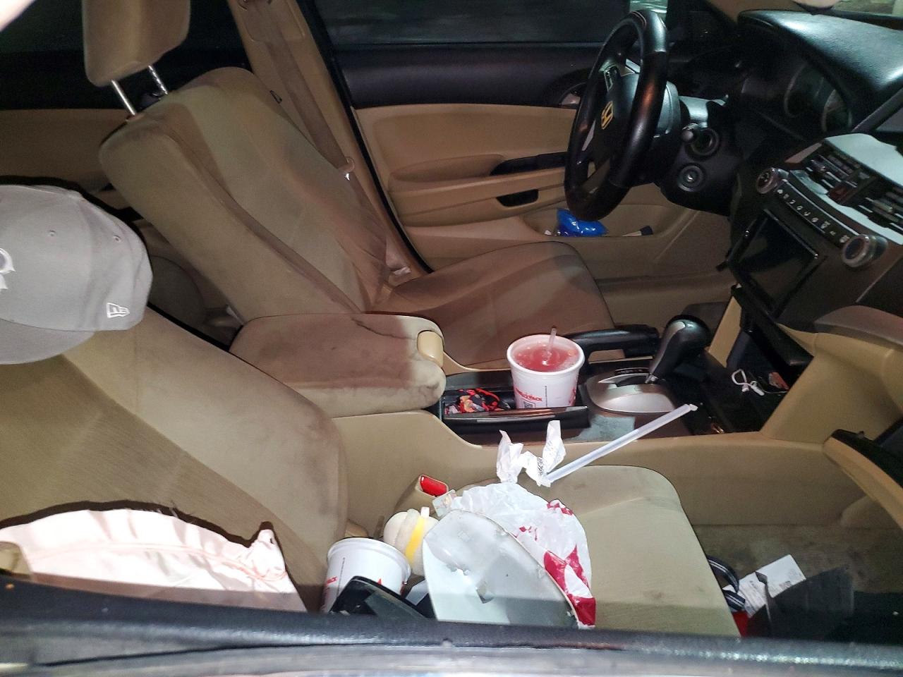 2012 HONDA ACCORD LX photo 13