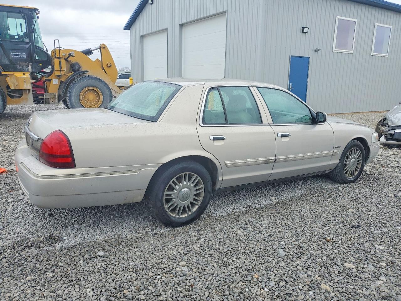 2009 MERCURY GRAND MARQUIS LS photo 3