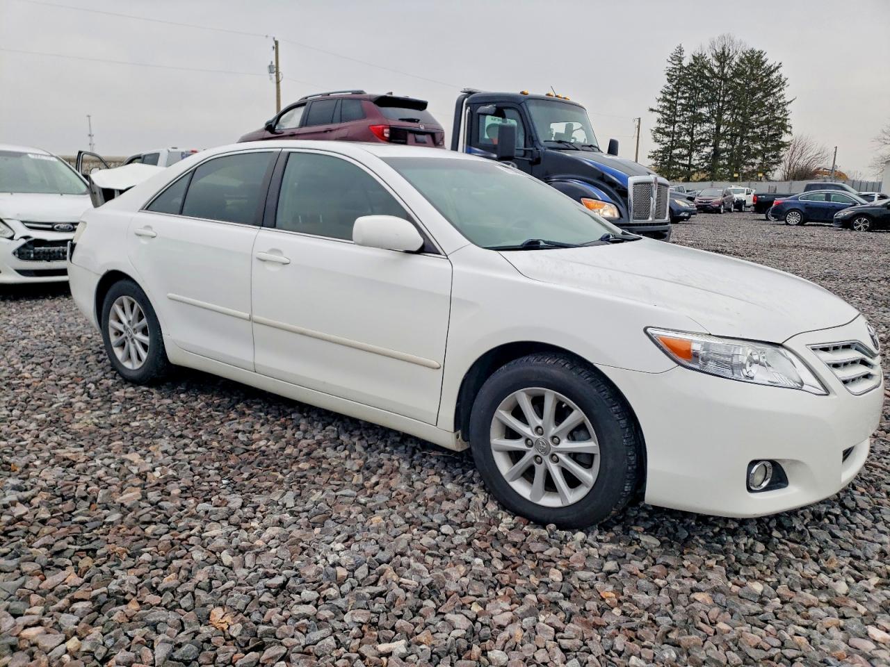 2010 TOYOTA CAMRY BASE photo 4