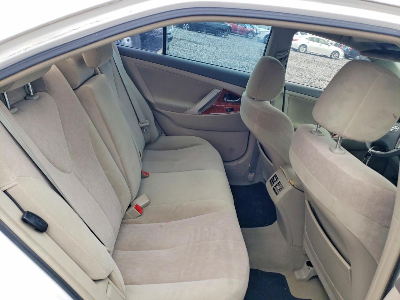 2010 TOYOTA CAMRY BASE photo 10