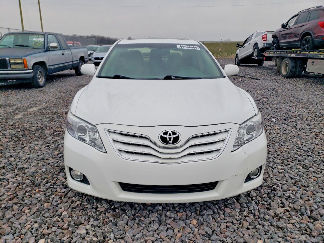2010 TOYOTA CAMRY BASE photo 5