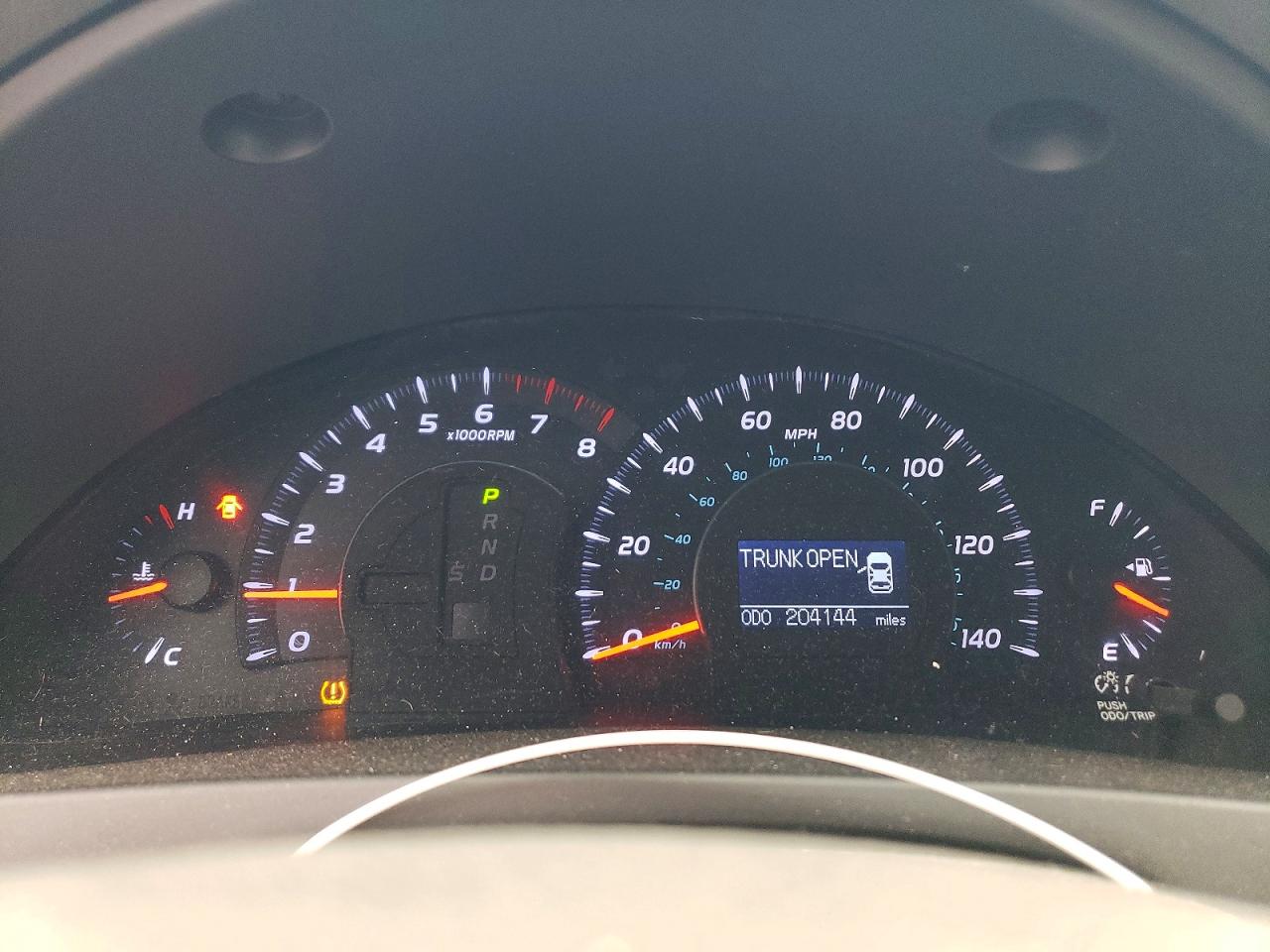 2010 TOYOTA CAMRY BASE photo 9