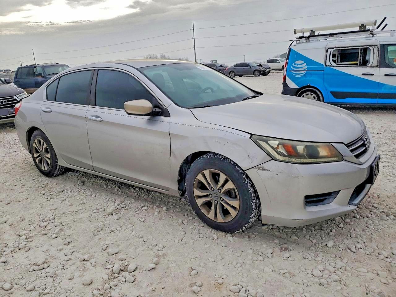 2014 HONDA ACCORD LX photo 4