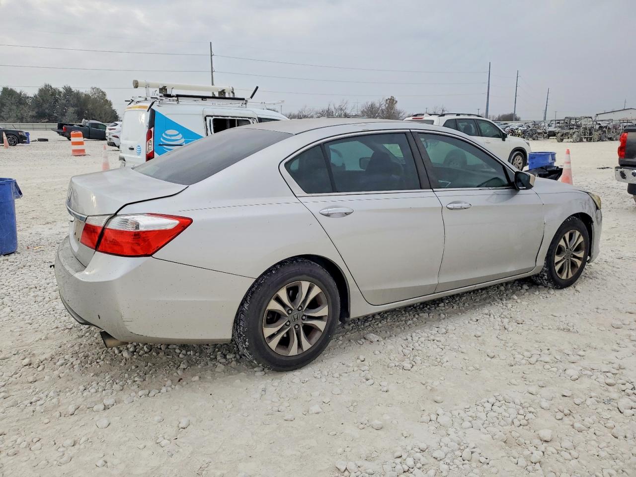 2014 HONDA ACCORD LX photo 3