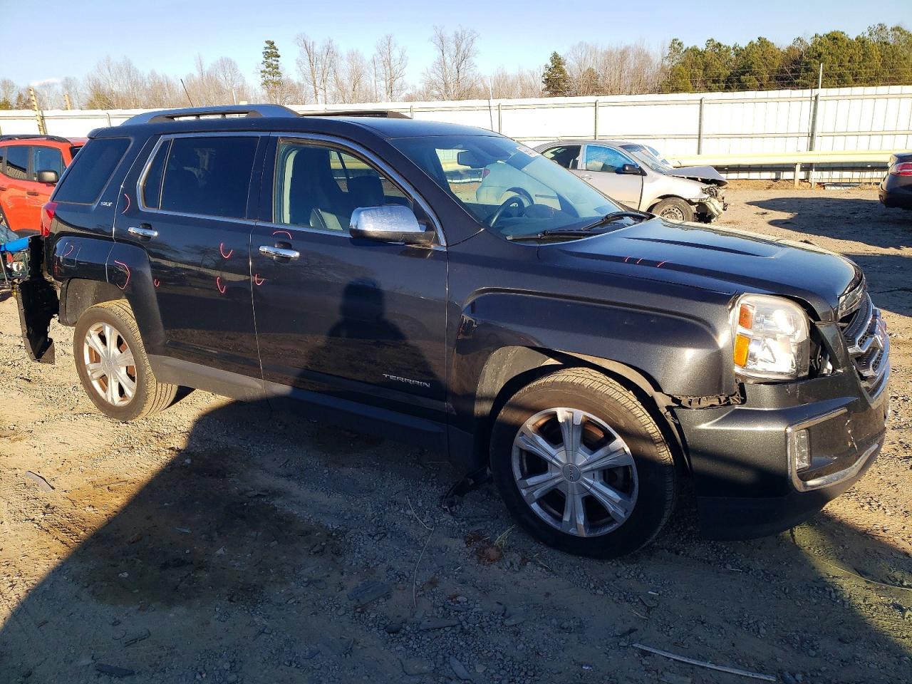2017 GMC TERRAIN SLT photo 4