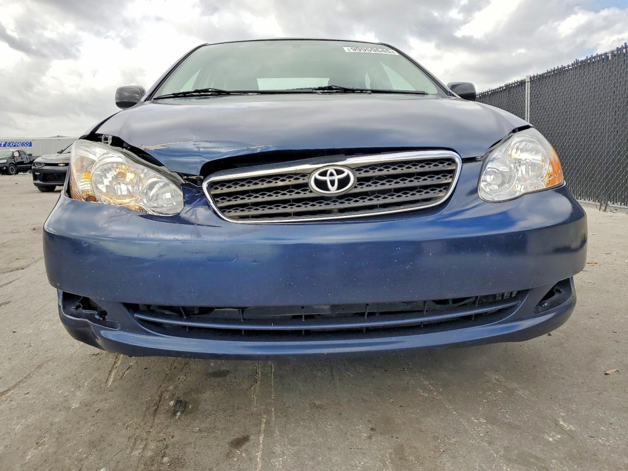 2005 TOYOTA COROLLA CE photo 5