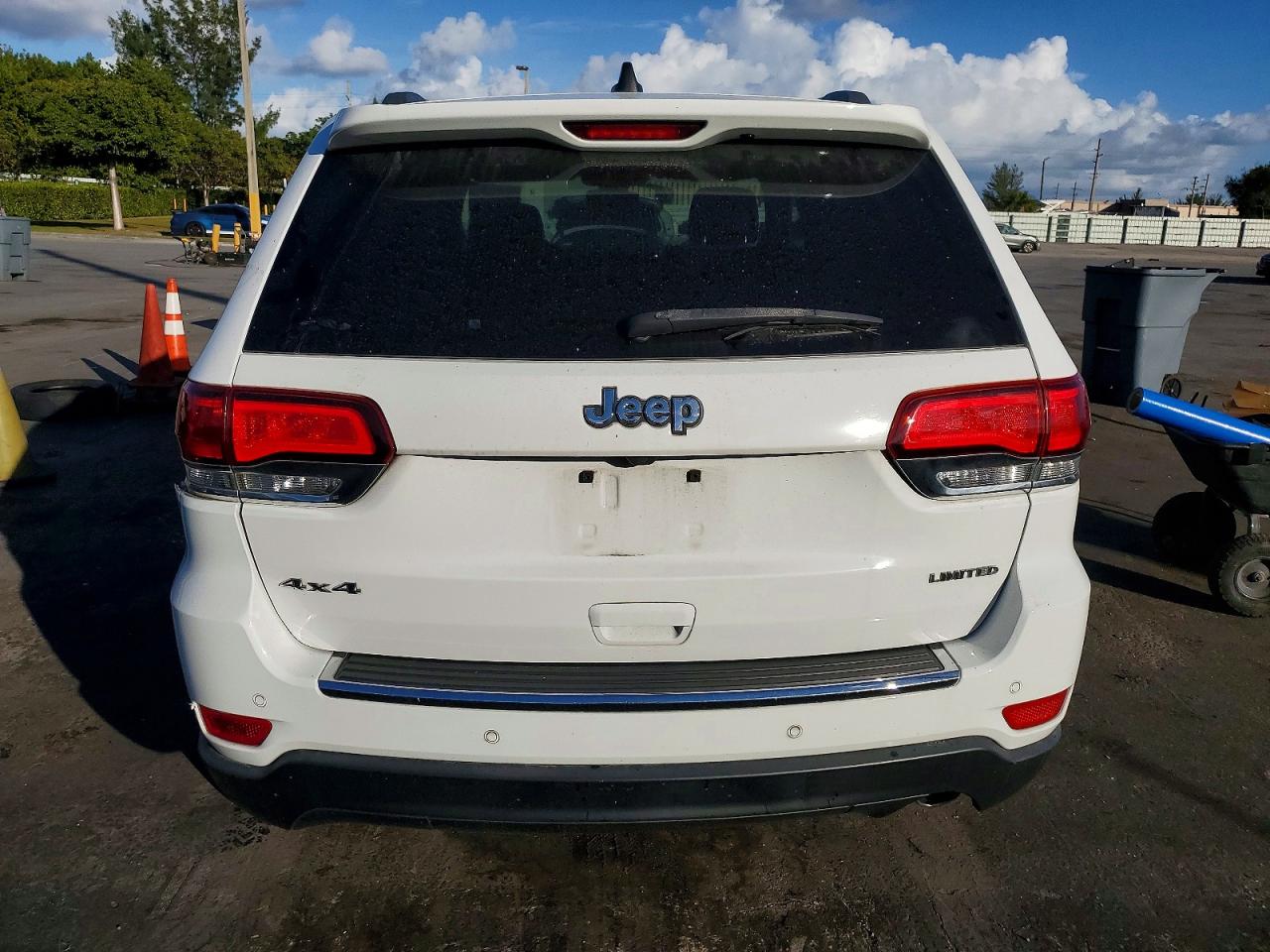 2020 JEEP GRAND CHEROKEE LIMITED photo 11