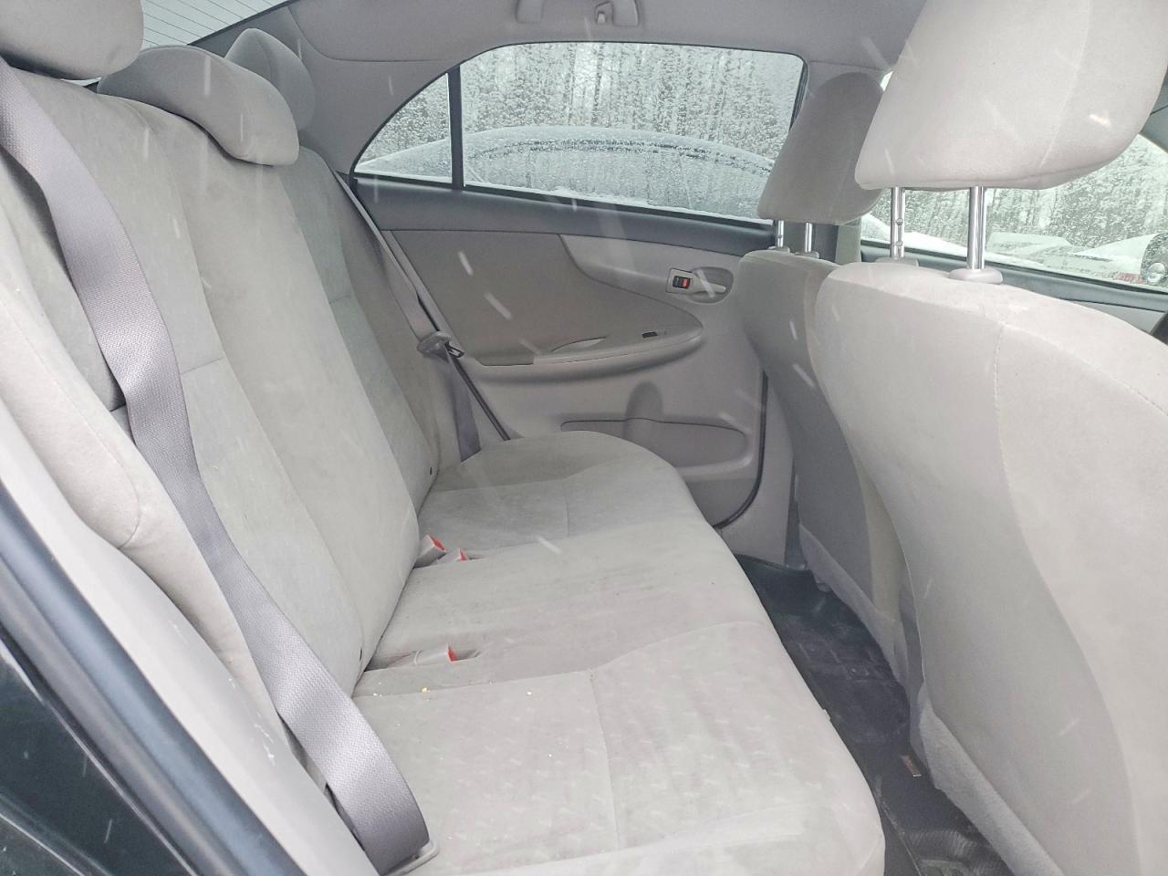 2010 TOYOTA COROLLA BASE photo 10