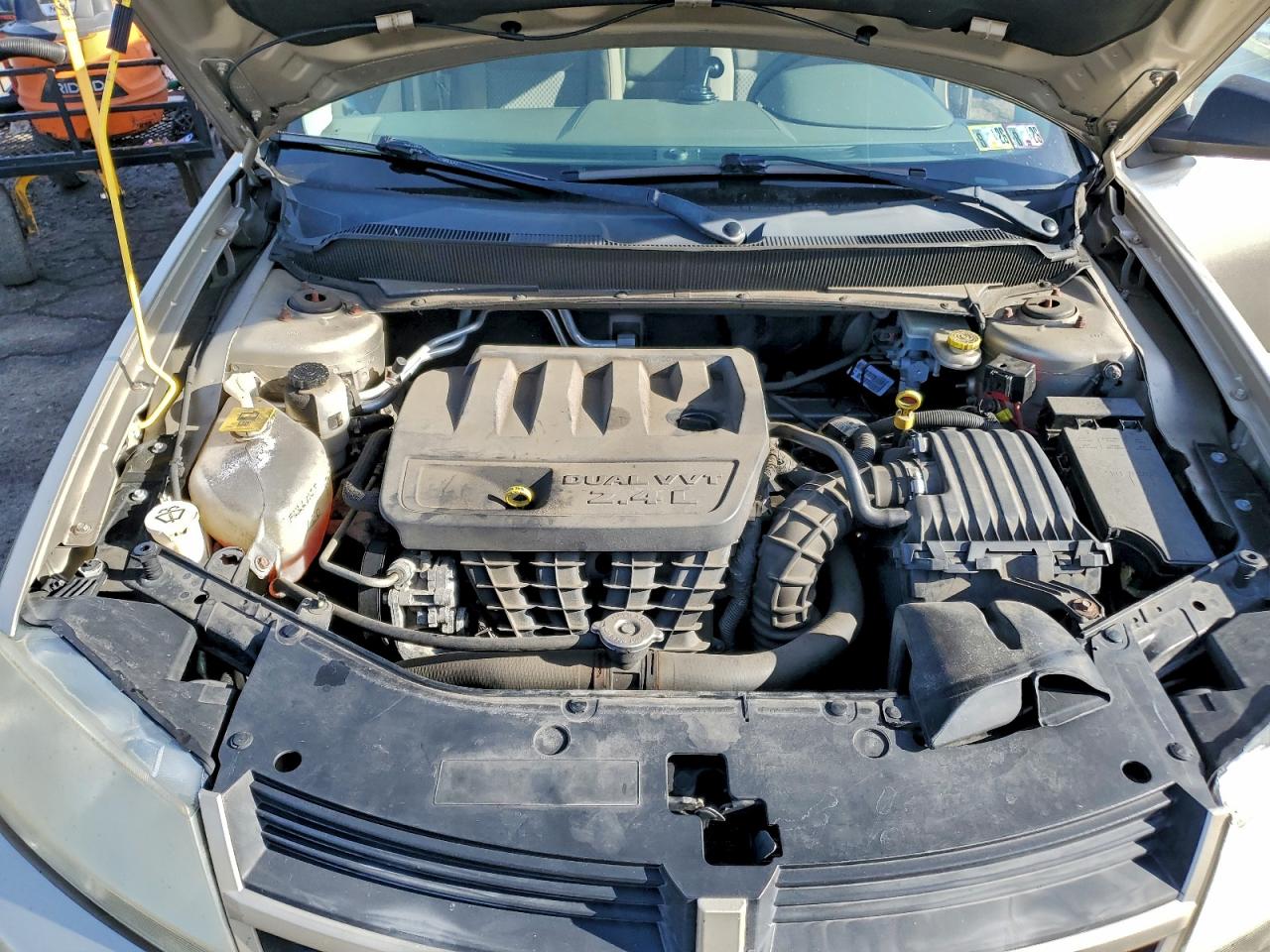 2009 DODGE AVENGER SE photo 11