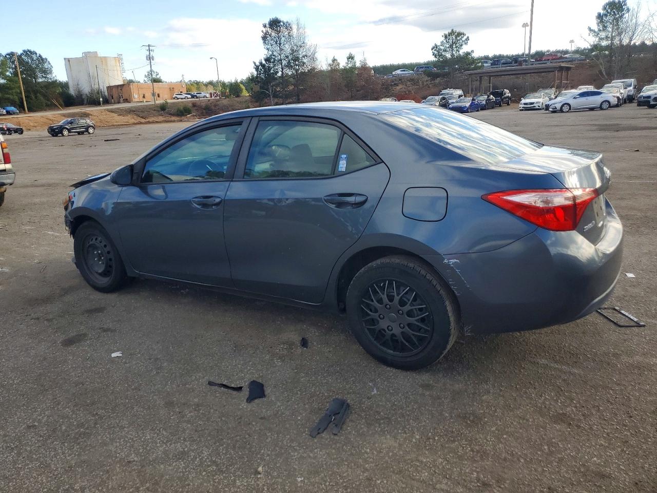 2017 TOYOTA COROLLA L photo 2