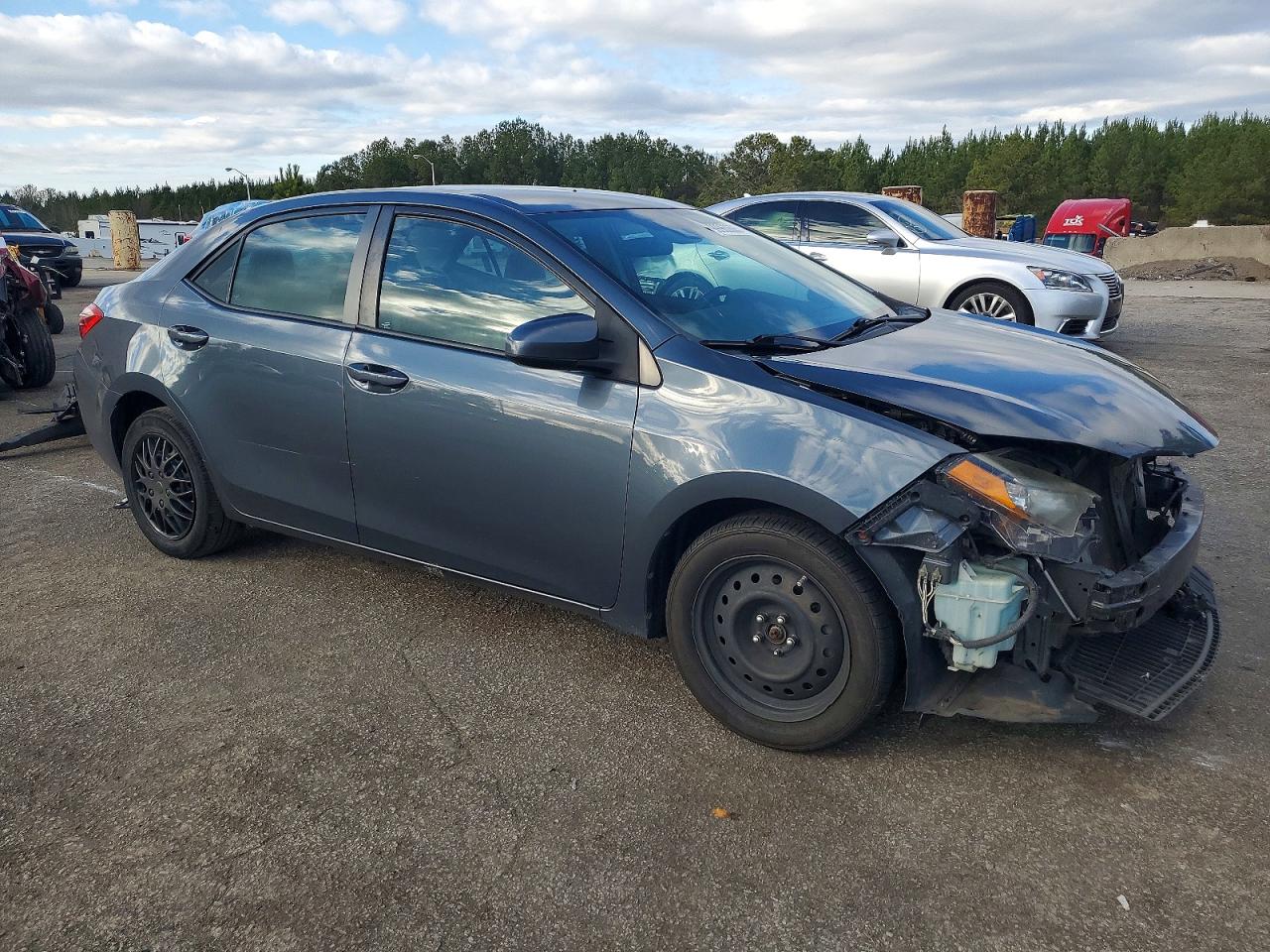 2017 TOYOTA COROLLA L photo 4