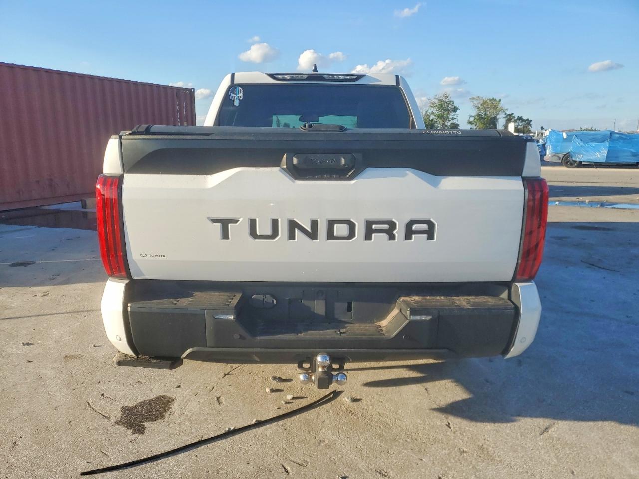 2024 TOYOTA TUNDRA CREWMAX SR photo 6