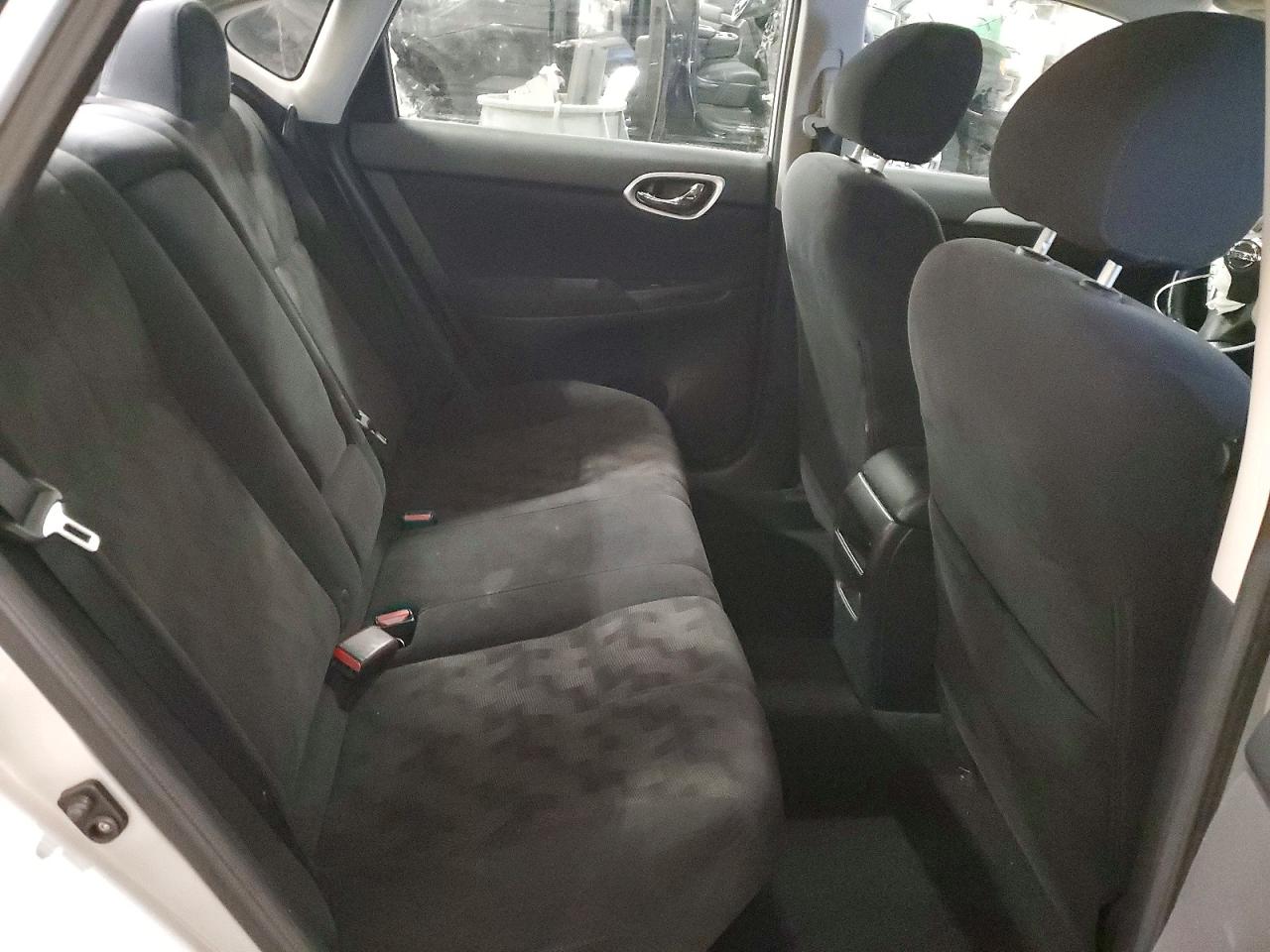 2013 NISSAN SENTRA S photo 10