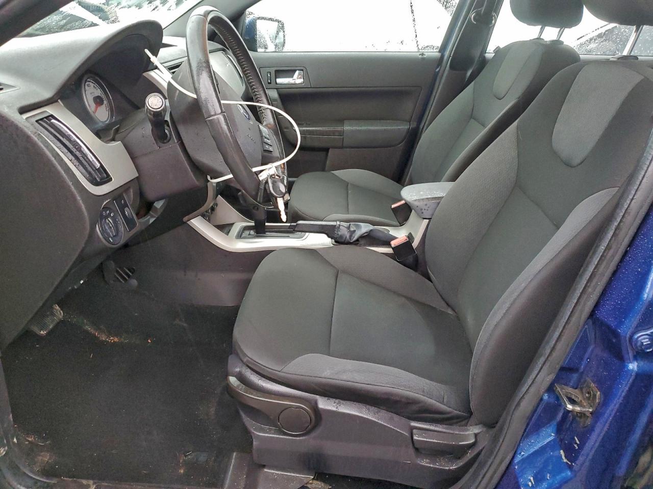2008 FORD FOCUS SE photo 7
