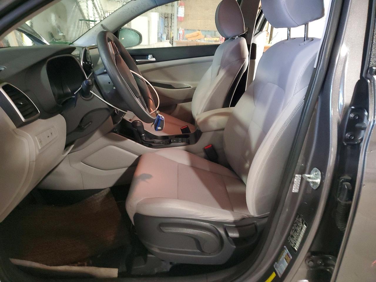 2020 HYUNDAI TUCSON SE photo 7