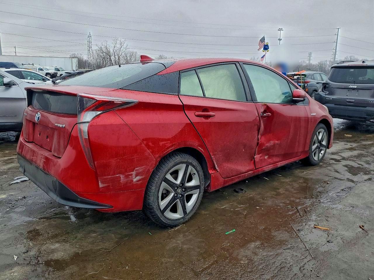 2017 TOYOTA PRIUS photo 3