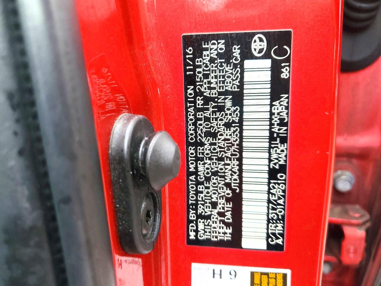 2017 TOYOTA PRIUS photo 12