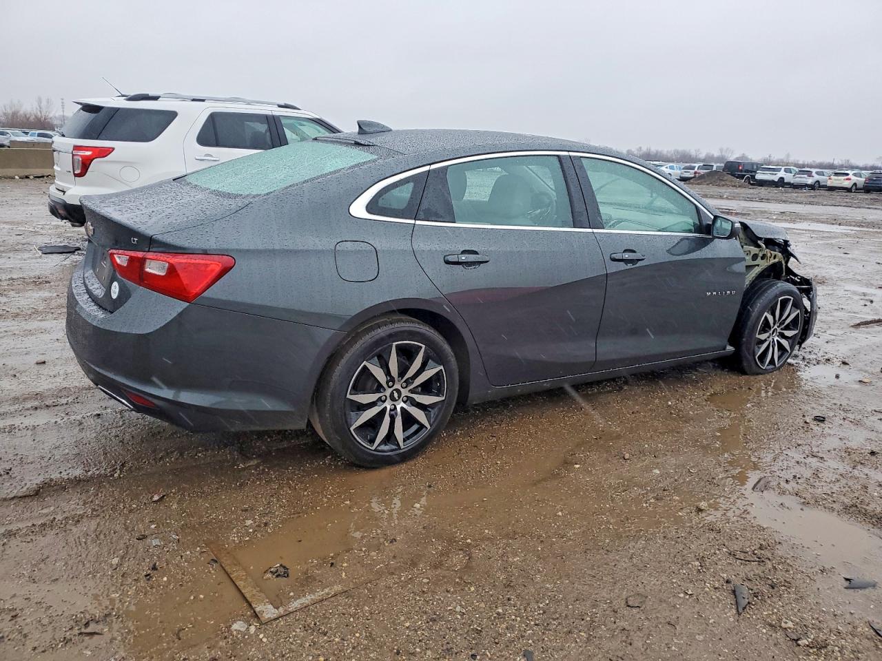 2016 CHEVROLET MALIBU LT photo 3
