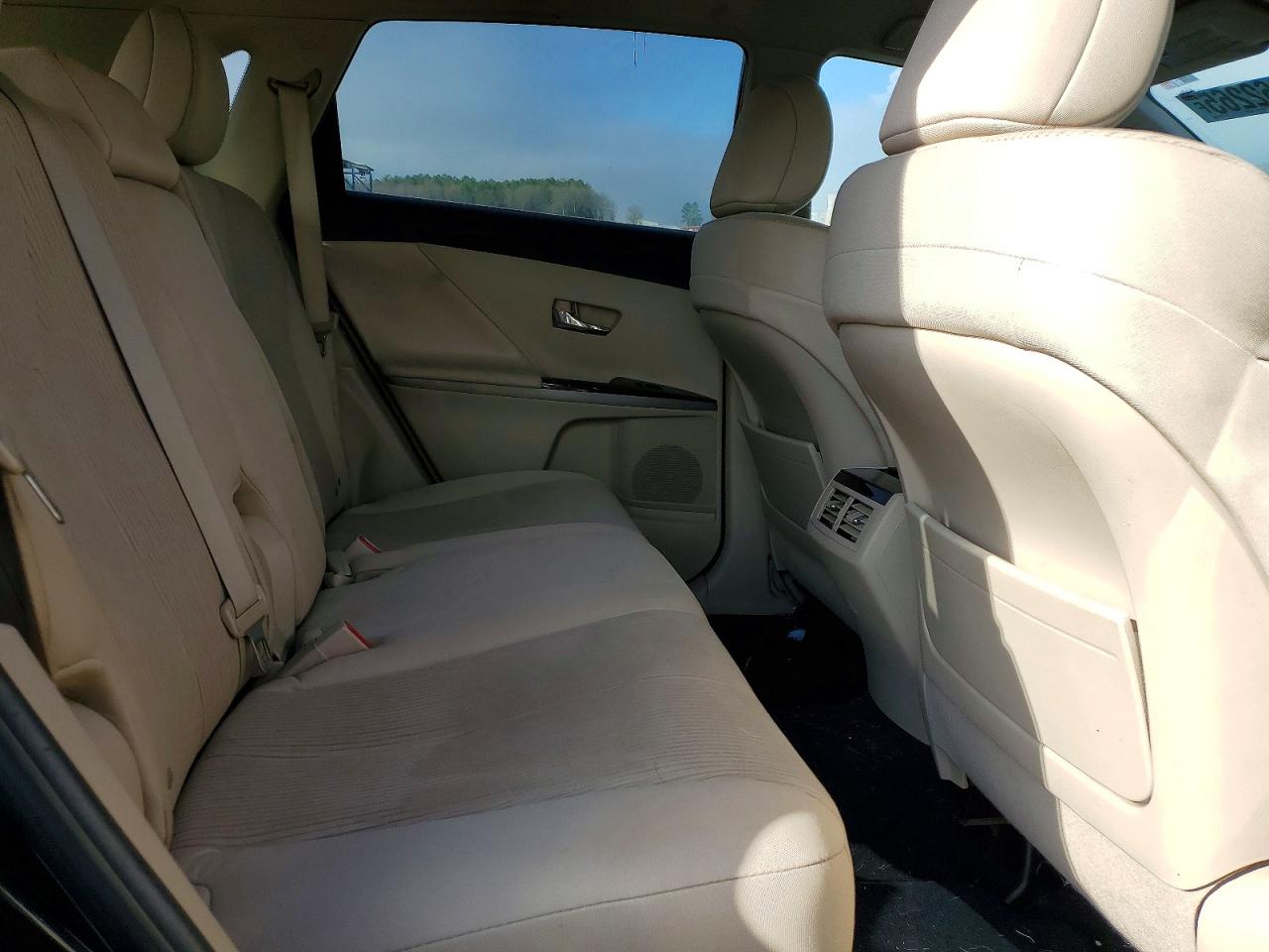 2011 TOYOTA VENZA photo 10