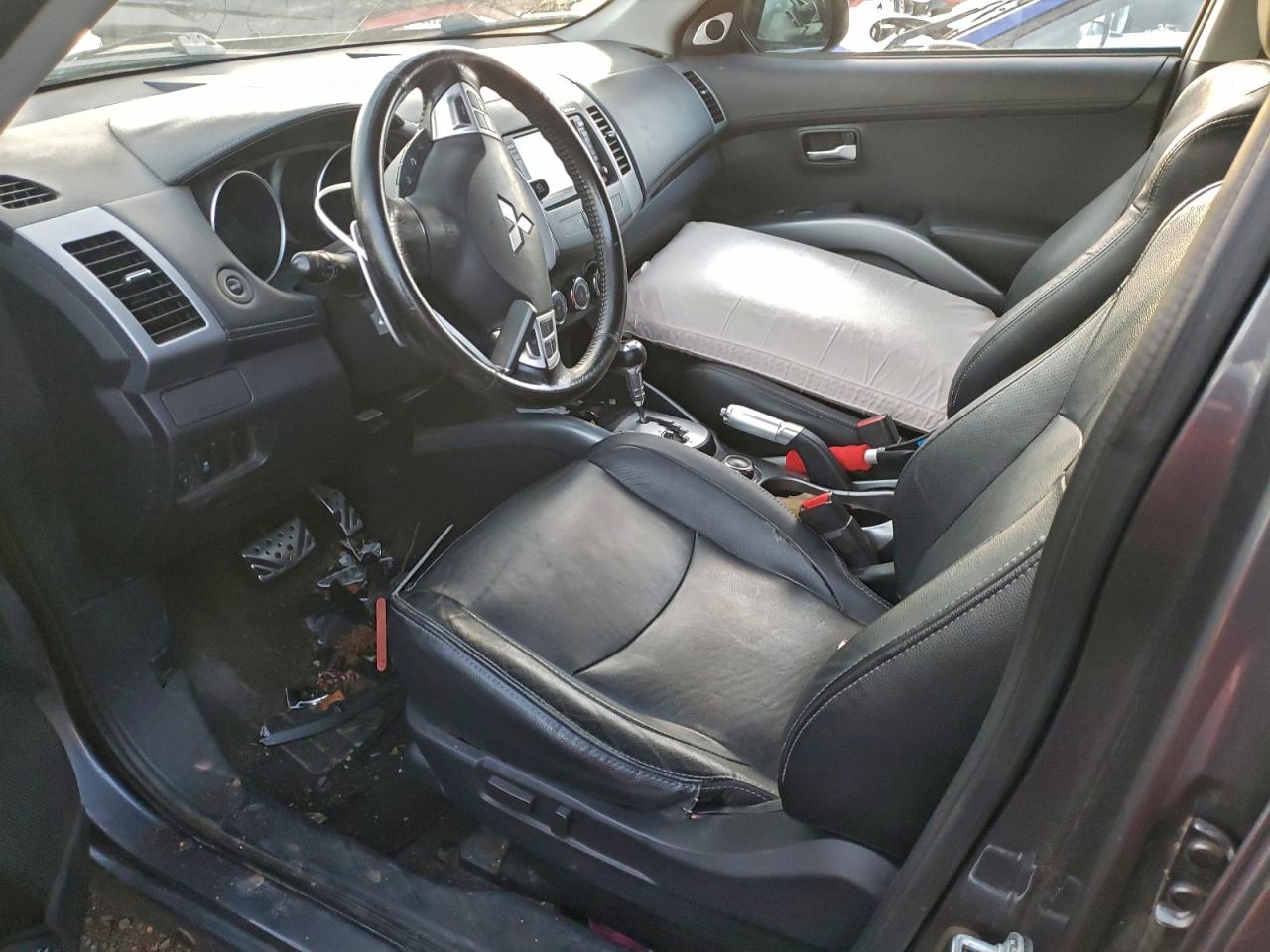2012 MITSUBISHI OUTLANDER GT photo 7