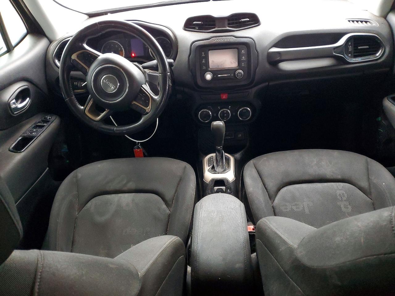 2015 JEEP RENEGADE LATITUDE photo 8