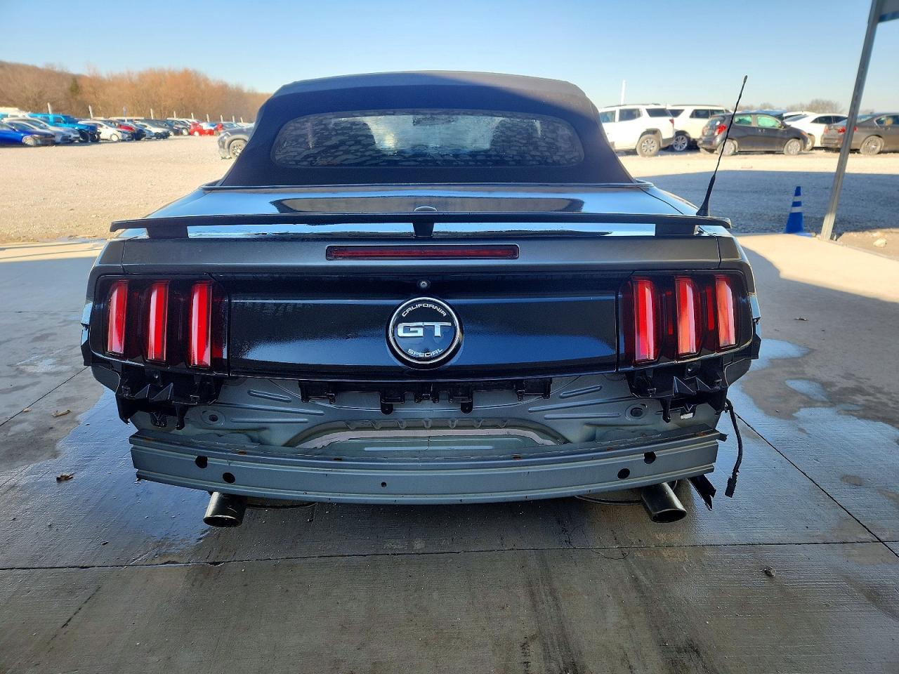 2017 FORD MUSTANG GT photo 6