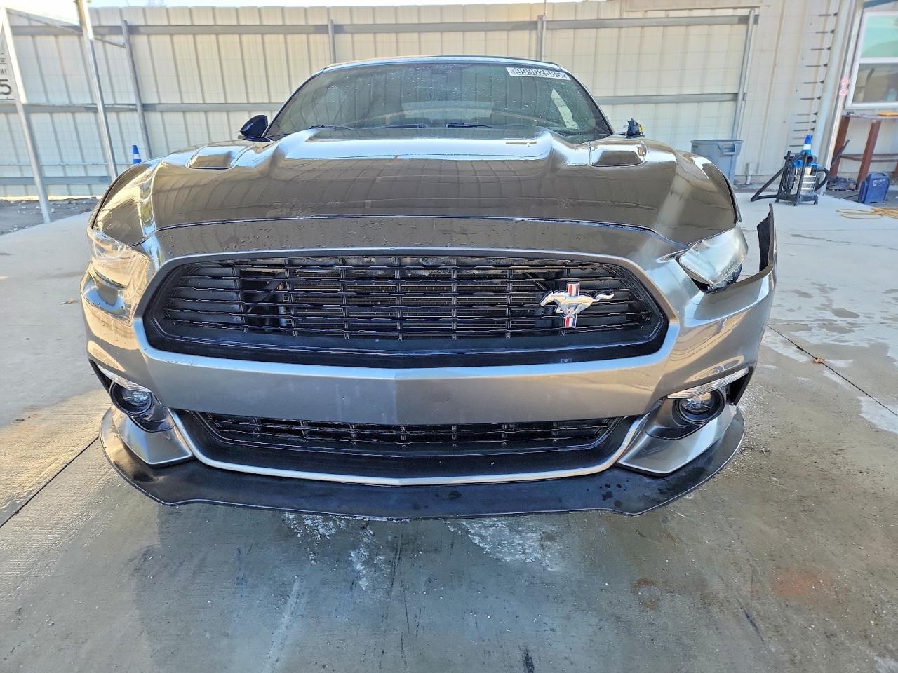 2017 FORD MUSTANG GT photo 5