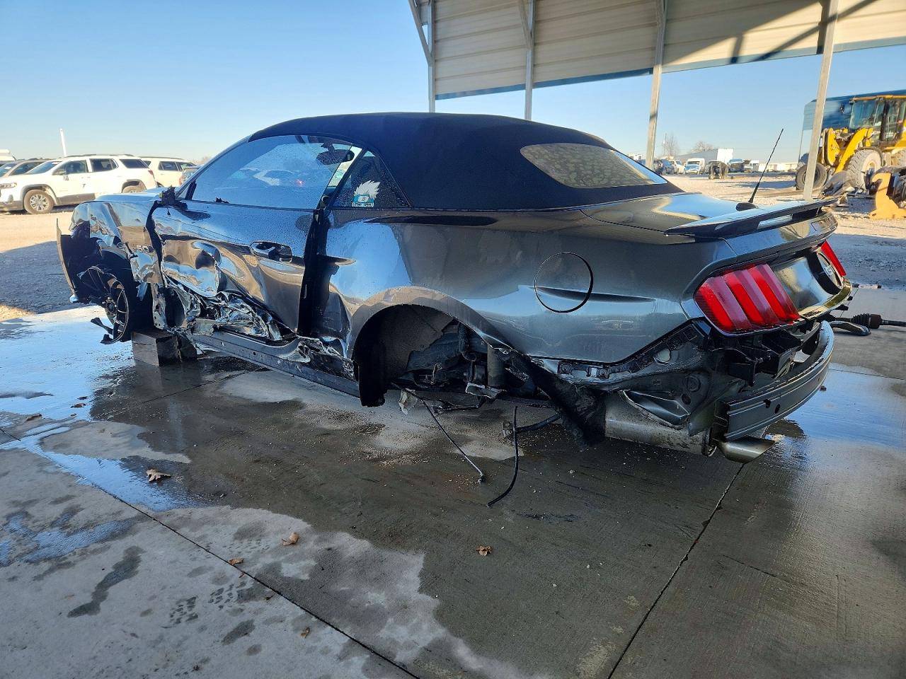 2017 FORD MUSTANG GT photo 2
