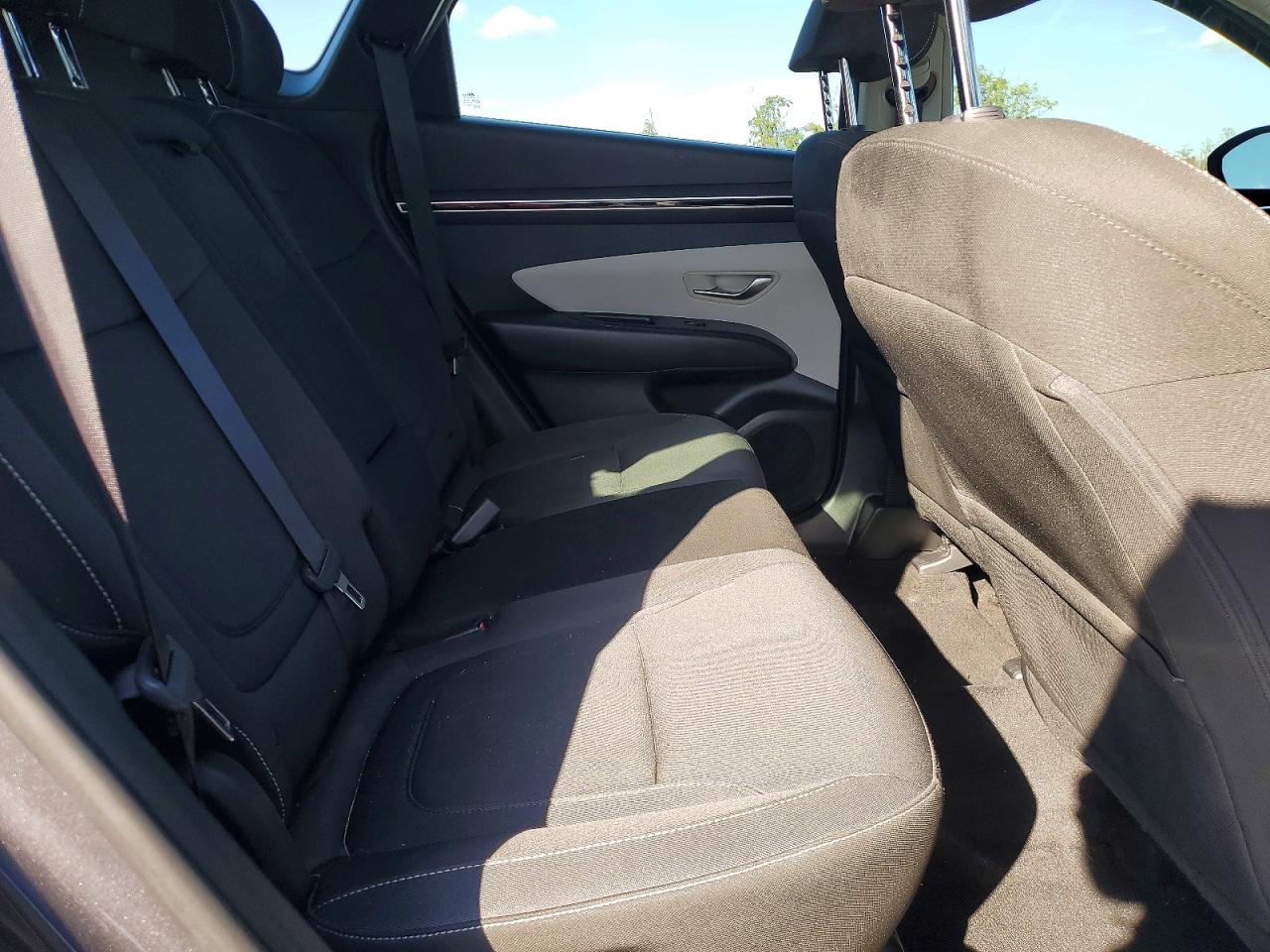 2022 HYUNDAI TUCSON SE photo 11