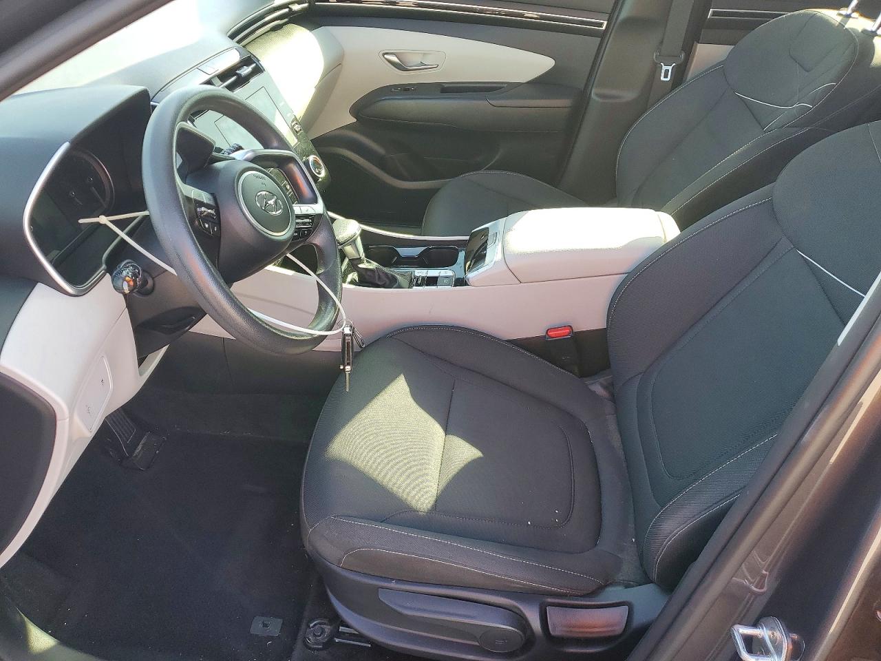 2022 HYUNDAI TUCSON SE photo 7