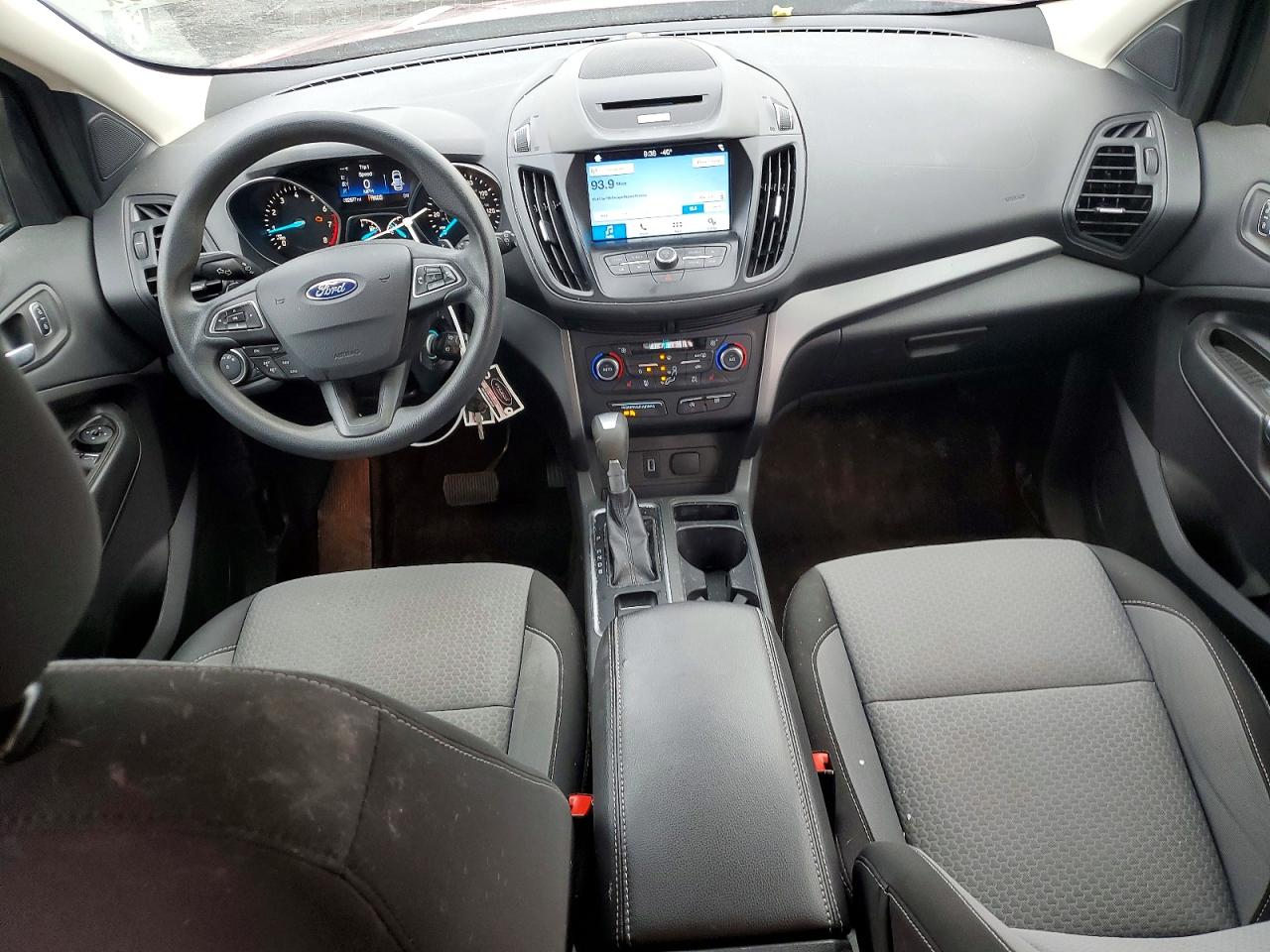 2017 FORD ESCAPE SE photo 8