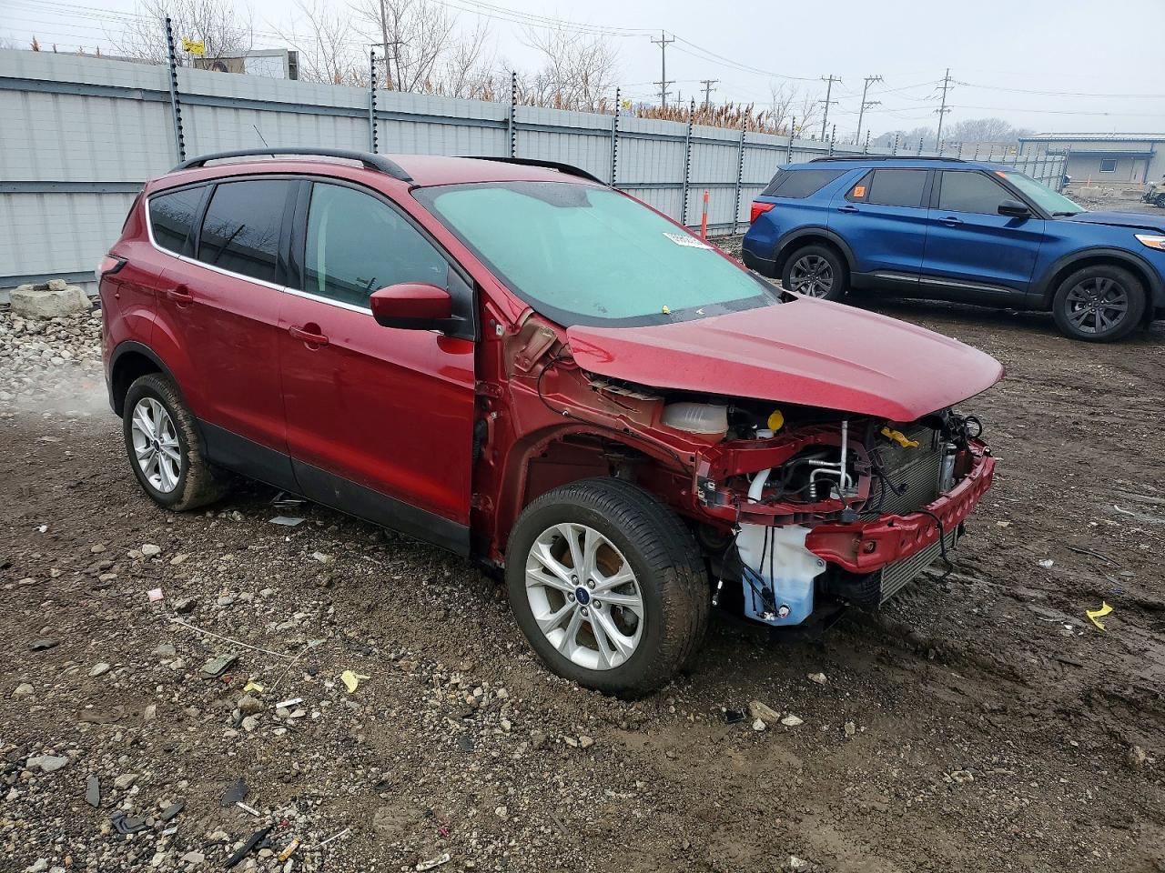 2017 FORD ESCAPE SE photo 4
