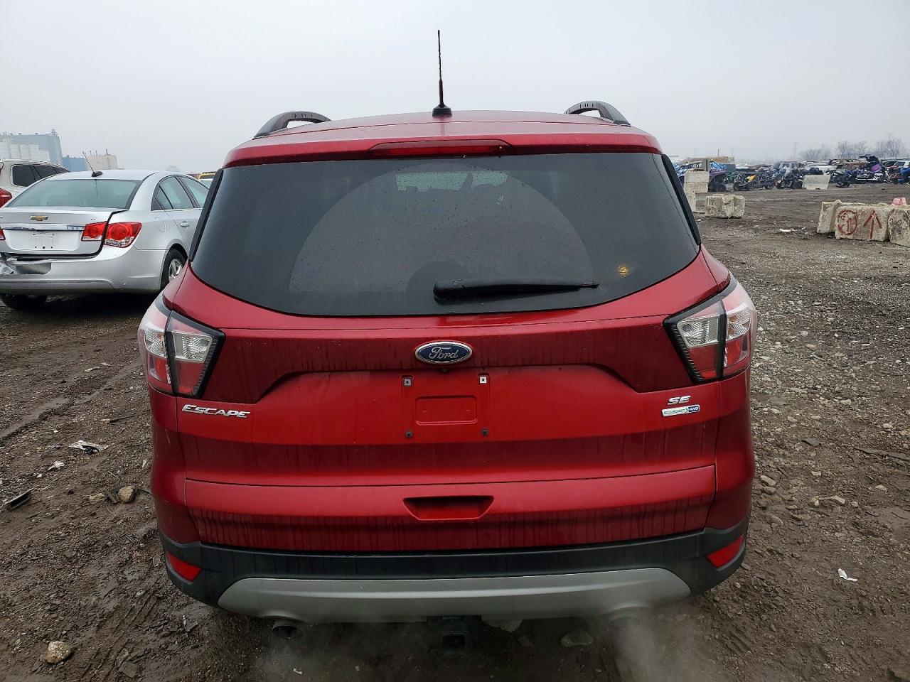 2017 FORD ESCAPE SE photo 6