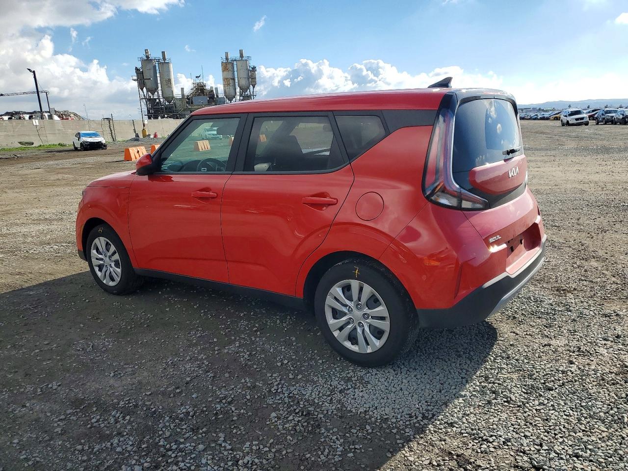 2025 KIA SOUL LX photo 2