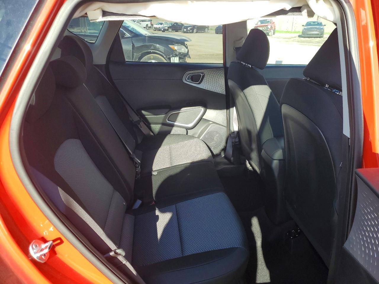 2025 KIA SOUL LX photo 11