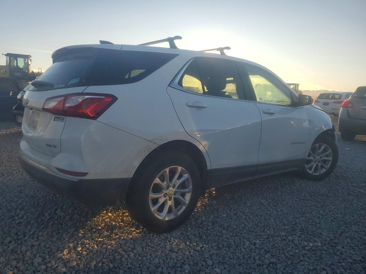 2018 CHEVROLET EQUINOX LT photo 3