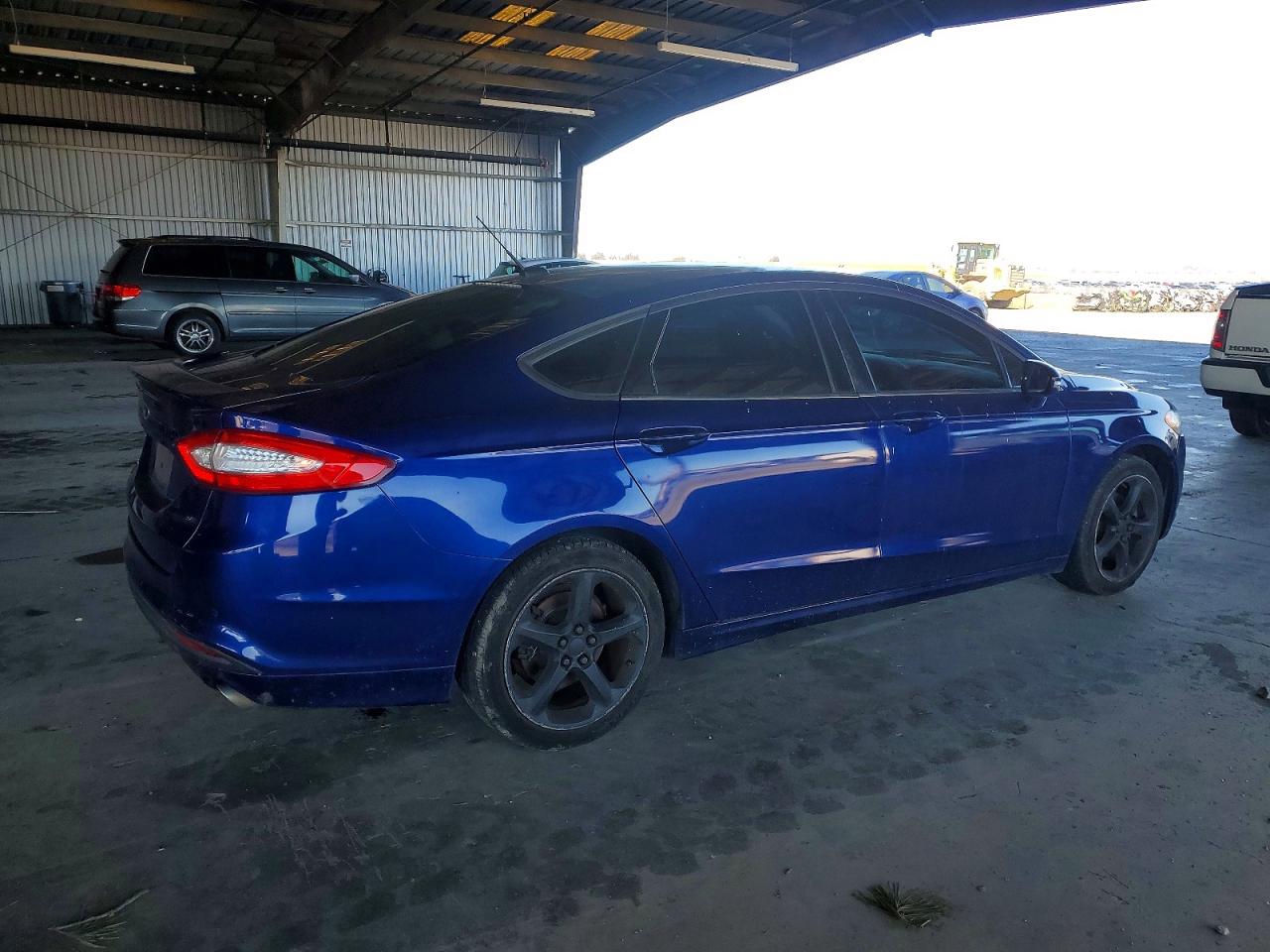 2013 FORD FUSION SE photo 3