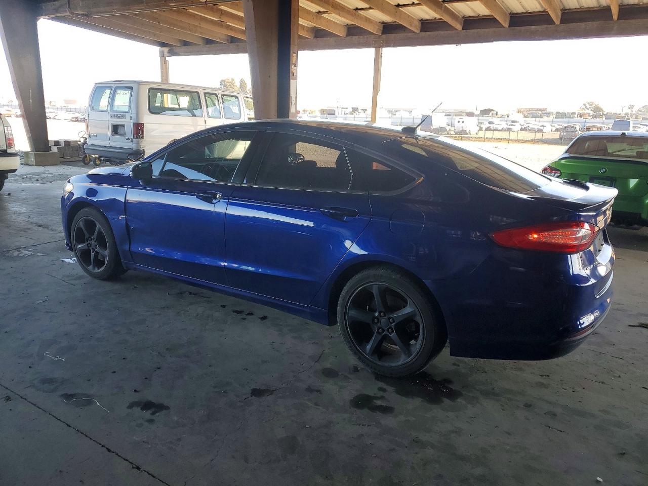 2013 FORD FUSION SE photo 2