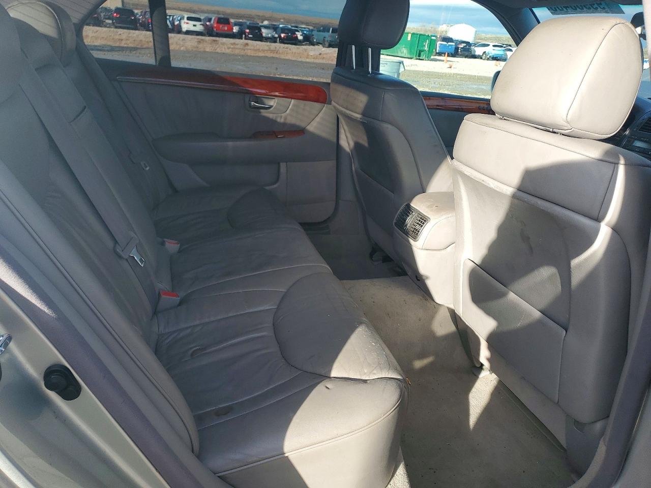 2001 LEXUS LS 430 photo 10
