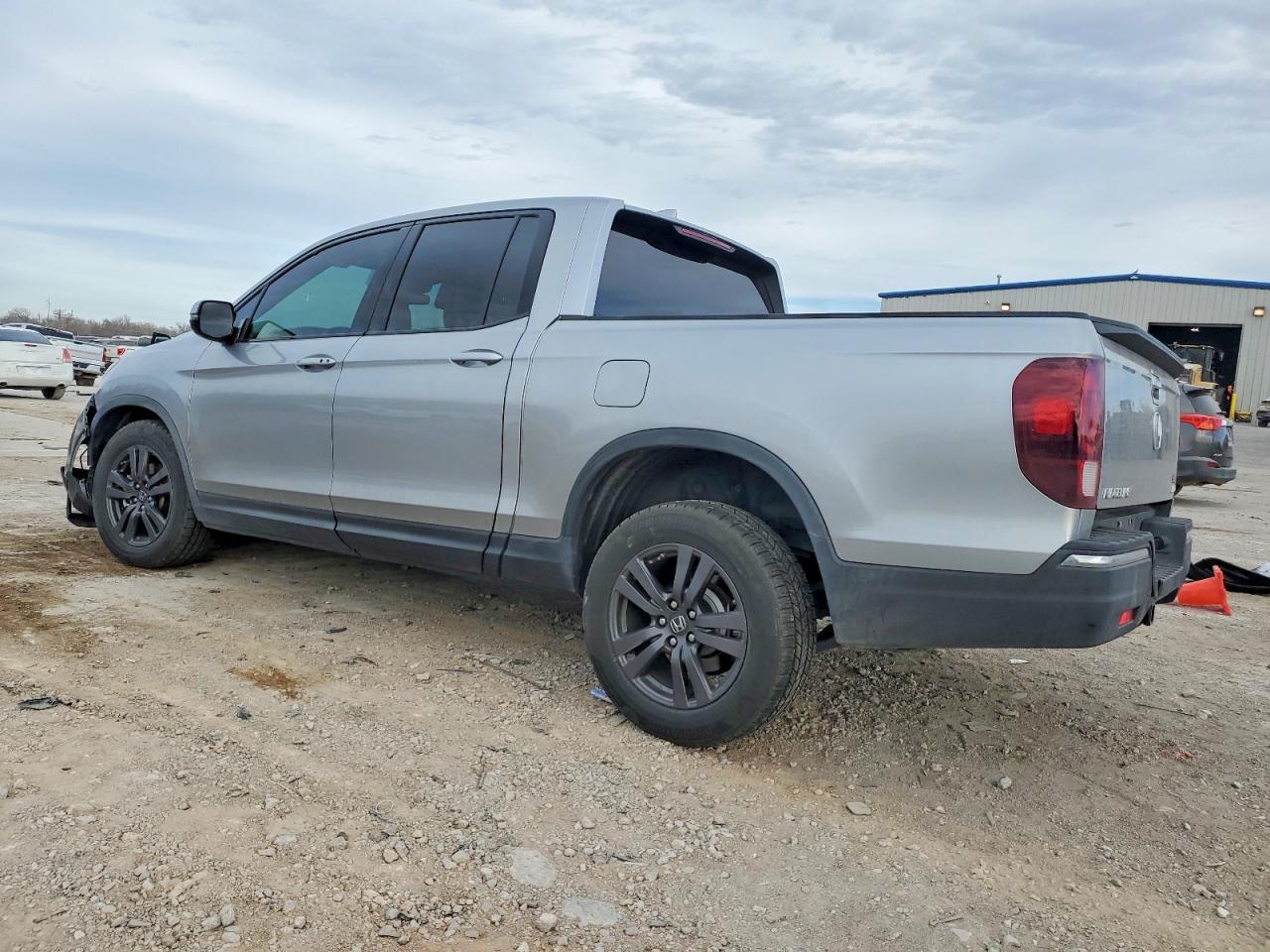 2020 HONDA RIDGELINE SPORT photo 2